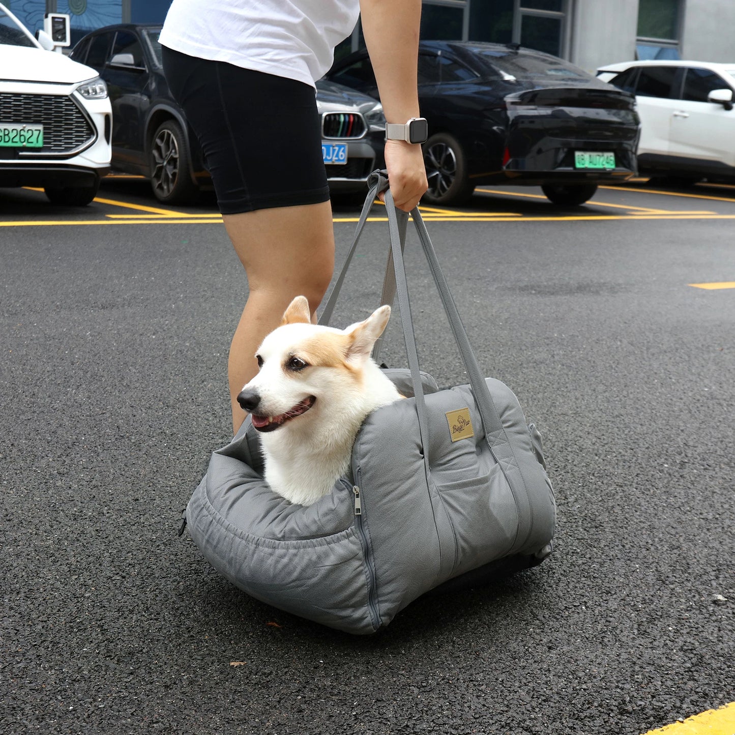 Large Pet Car Seat Dog Travel Bed Washable Semi-Closed Cotton Handle Safety Belt